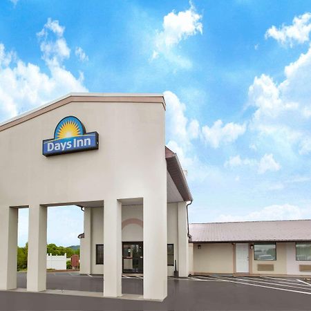 Days Inn By Wyndham Grantville Exteriér fotografie