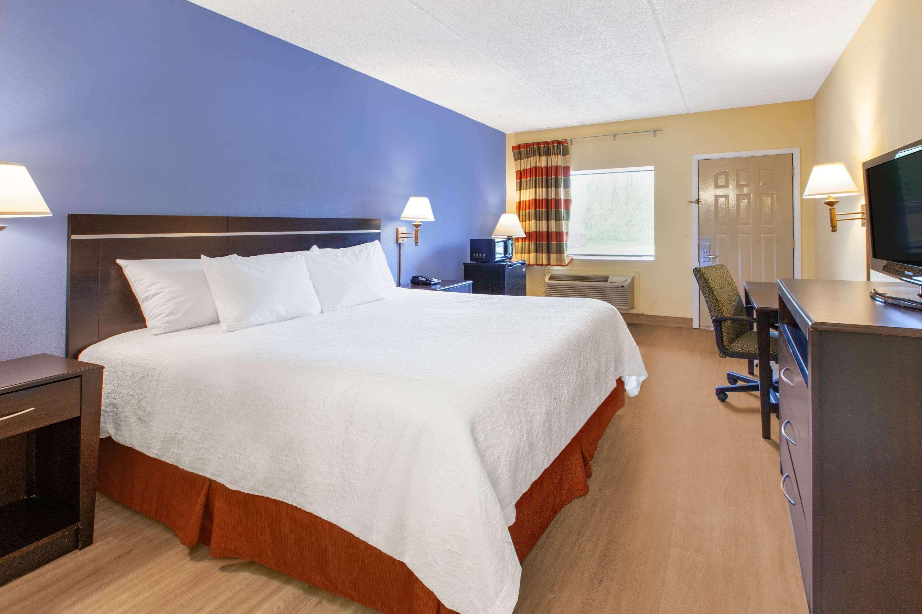 Days Inn By Wyndham Grantville Exteriér fotografie