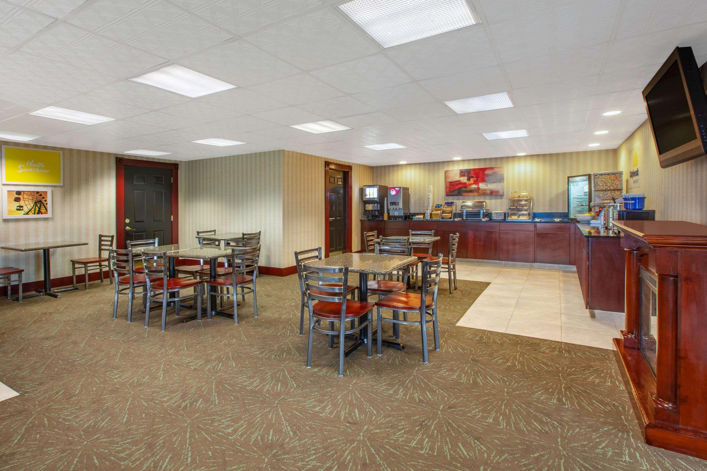 Days Inn By Wyndham Grantville Exteriér fotografie