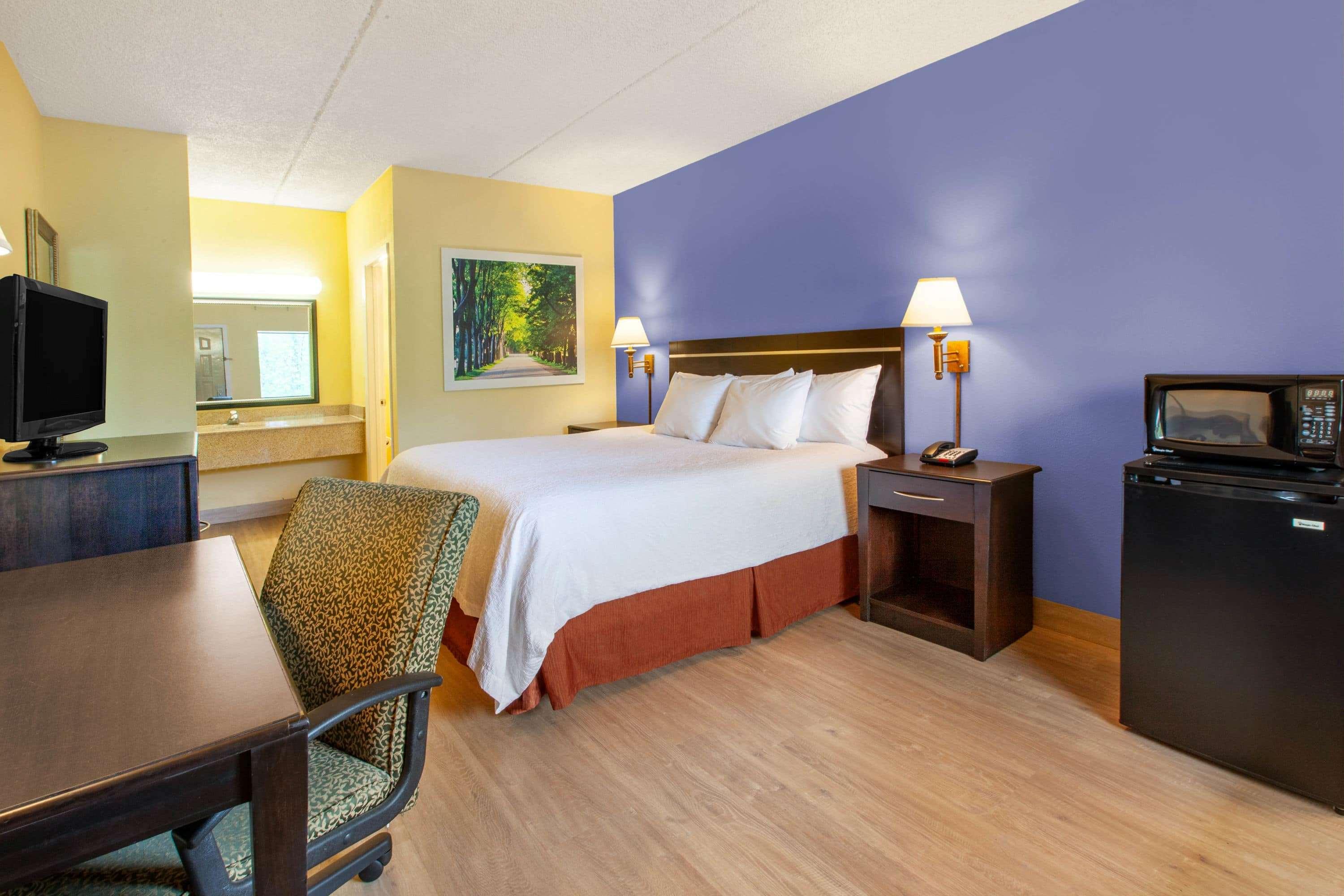 Days Inn By Wyndham Grantville Exteriér fotografie