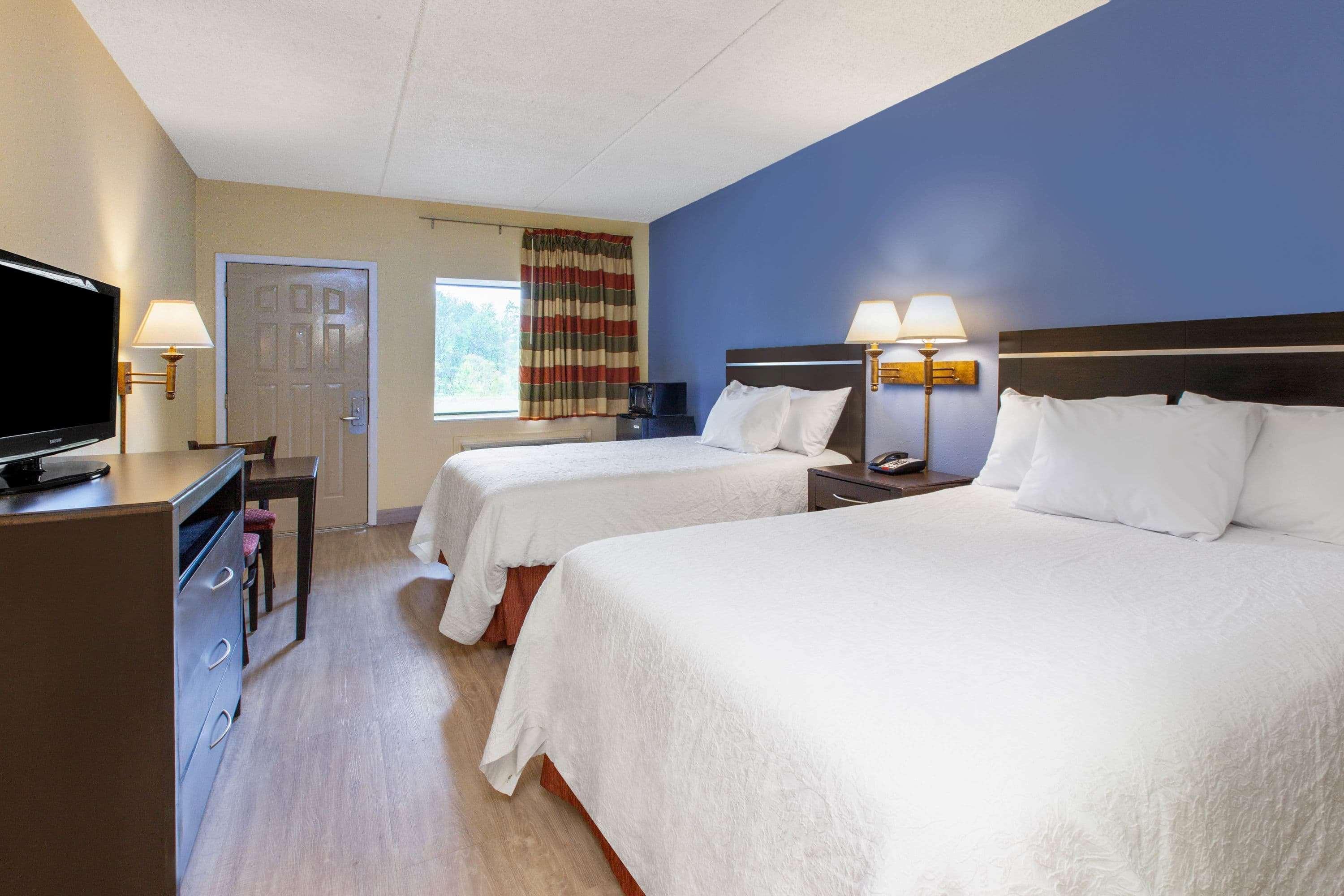 Days Inn By Wyndham Grantville Exteriér fotografie