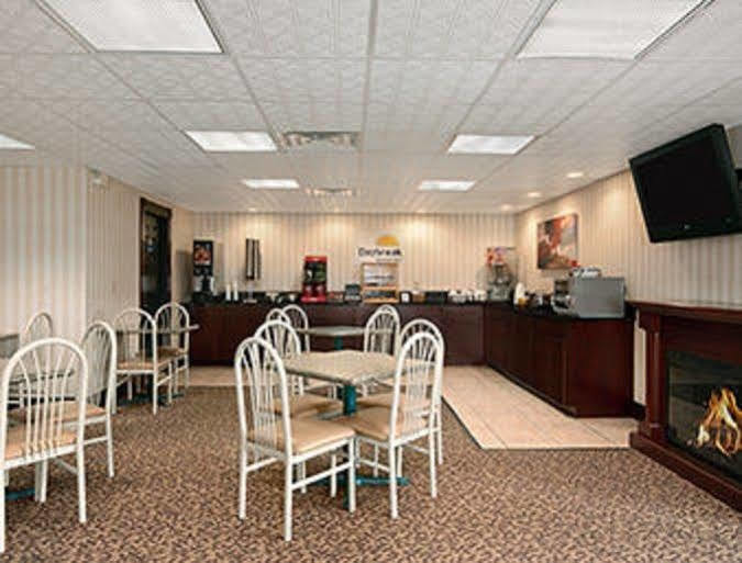 Days Inn By Wyndham Grantville Exteriér fotografie